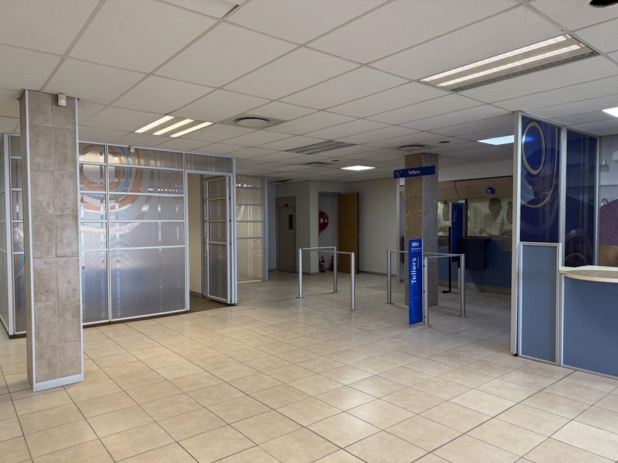 To Let commercial Property for Rent in Woodstock Western Cape